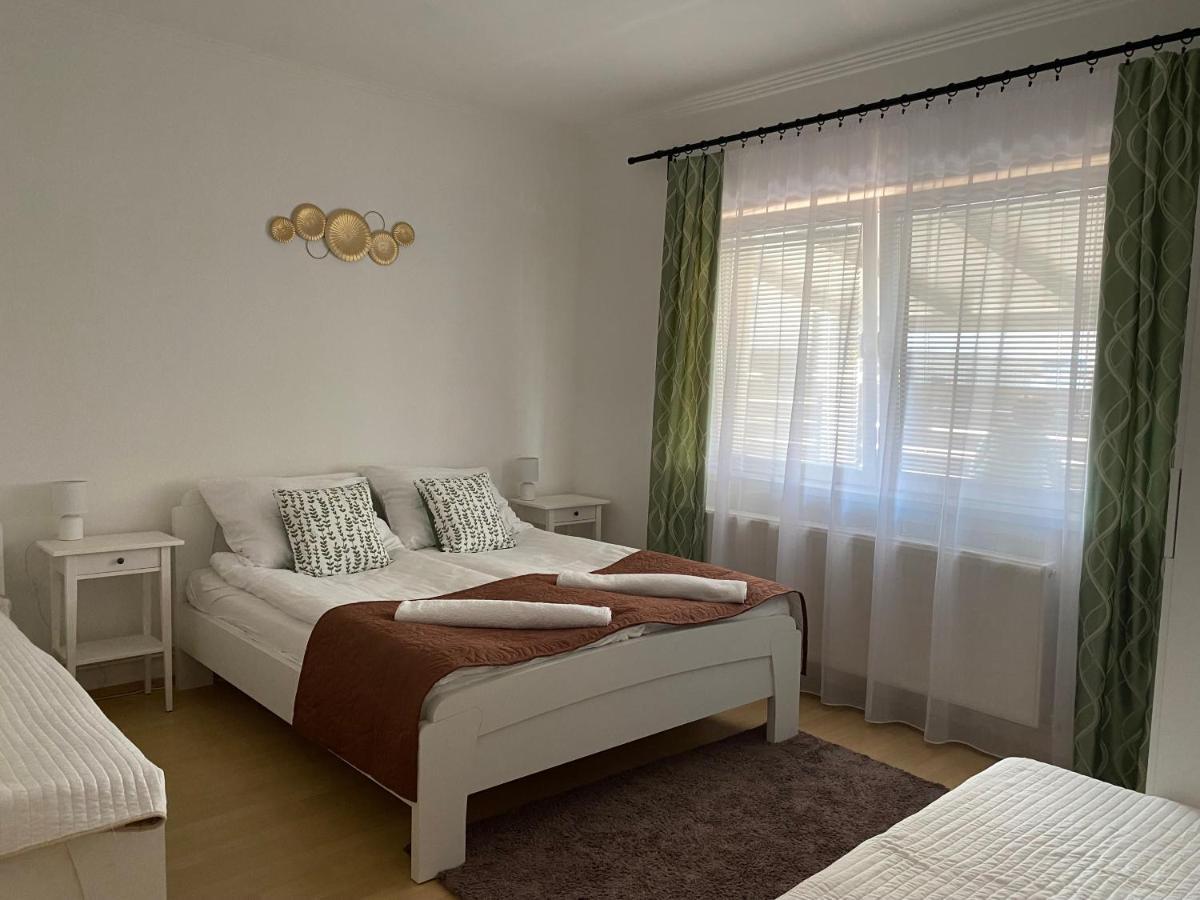 Kincso Vendeghaz Apartment Sarospatak Exterior photo